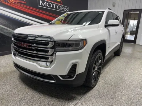 Photos of 2023 GMC Acadia SLT for sale in Mayfield, KY at Seay Motors