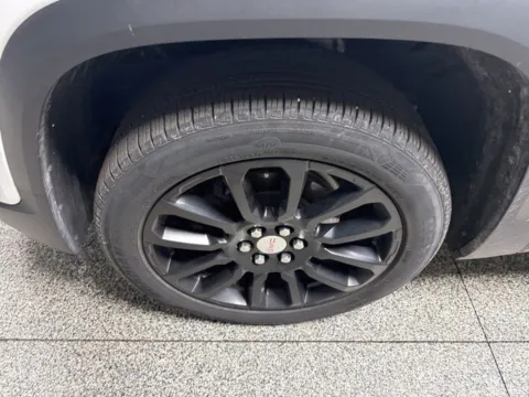 Another view of 2023 GMC Acadia SLT for sale in Mayfield, KY at Seay Motors