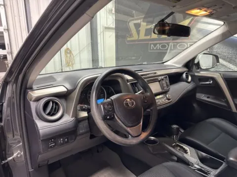 More photos of 2015 Toyota RAV4 XLE at Seay Motors, KY
