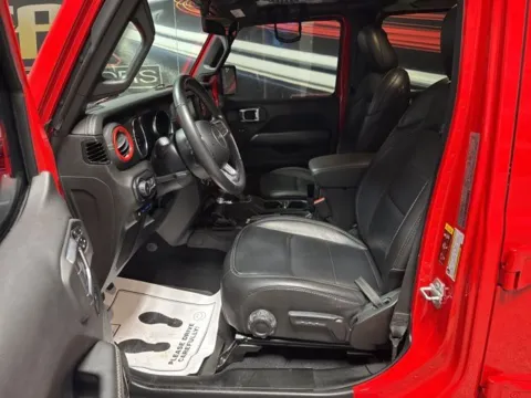 More photos of 2022 Jeep Wrangler Unlimited Sahara 4xe at Seay Motors, KY