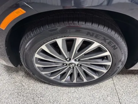 More photos of 2024 Hyundai Palisade Calligraphy at Seay Motors, KY