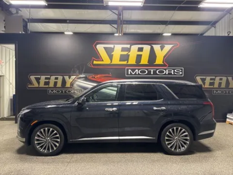 Photos of 2024 Hyundai Palisade Calligraphy for sale in Mayfield, KY at Seay Motors