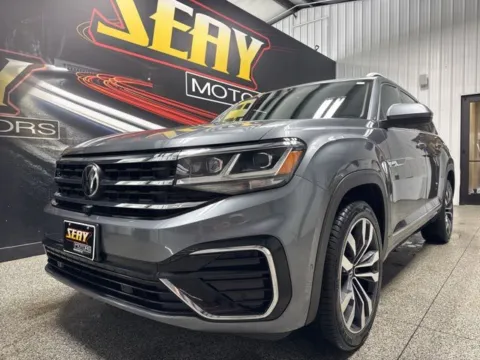 Photos of 2021 Volkswagen Atlas 3.6L V6 SEL Premium R-Line for sale in Mayfield, KY at Seay Motors