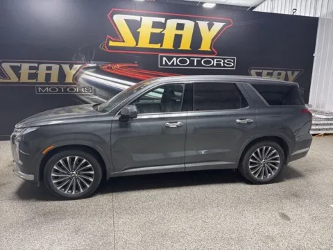Photos of 2023 Hyundai Palisade Calligraphy for sale in Mayfield, KY at Seay Motors