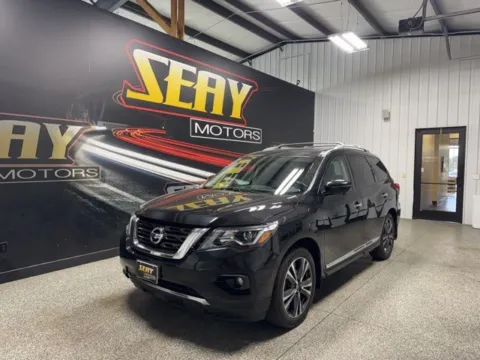 Black 2018 Nissan Pathfinder Platinum for sale in Mayfield, KY