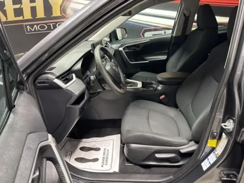 More photos of 2020 Toyota RAV4 Hybrid LE at Seay Motors, KY