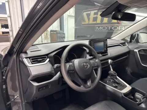 More photos of 2020 Toyota RAV4 Hybrid LE at Seay Motors, KY