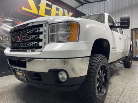 Photos of 2014 GMC Sierra 2500HD SLT for sale in Mayfield, KY at Seay Motors