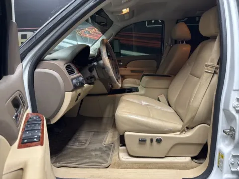 Another view of 2014 GMC Sierra 2500HD SLT for sale in Mayfield, KY at Seay Motors