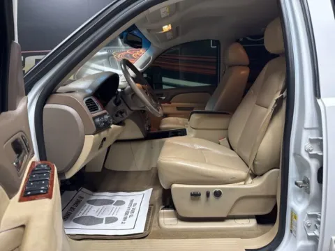 Another view of 2014 GMC Sierra 2500HD SLT for sale in Mayfield, KY at Seay Motors