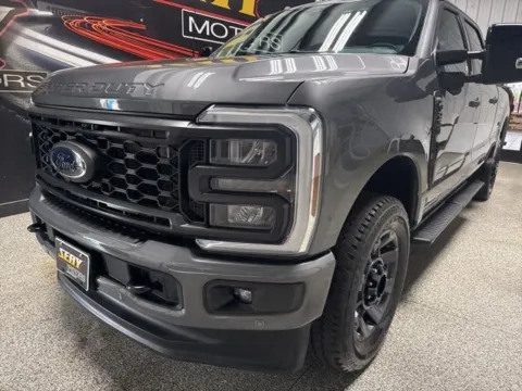 Photos of 2024 Ford F-250SD Lariat for sale in Mayfield, KY at Seay Motors