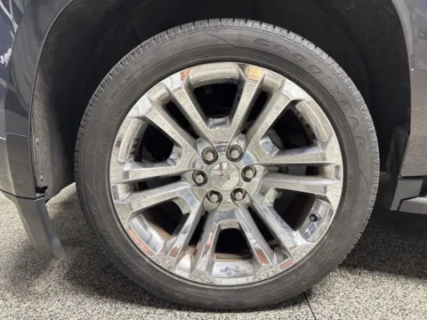 Another view of 2017 Chevrolet Suburban LT for sale in Mayfield, KY at Seay Motors