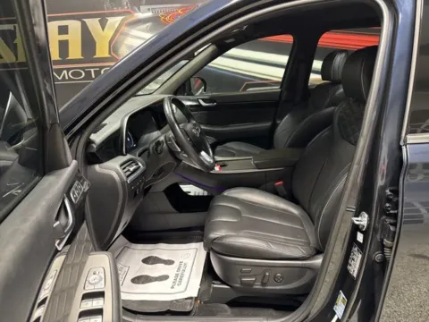 More photos of 2022 Hyundai Palisade Calligraphy at Seay Motors, KY