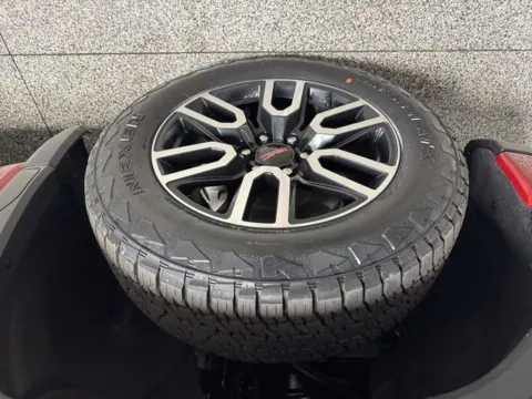 More photos of 2023 GMC Sierra 1500 AT4 at Seay Motors, KY