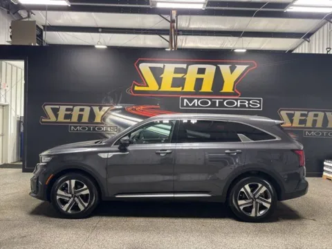 Another view of 2023 Kia Sorento Hybrid EX for sale in Mayfield, KY at Seay Motors