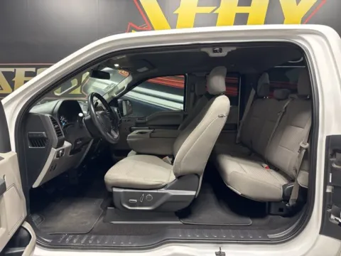 More photos of 2018 Ford F-150 XLT at Seay Motors, KY