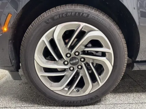 Another view of 2025 Lincoln Navigator Reserve for sale in Mayfield, KY at Seay Motors