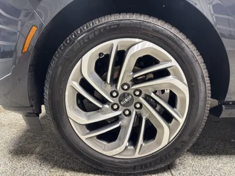 More photos of 2025 Lincoln Navigator Reserve at Seay Motors, KY