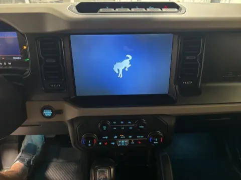 More photos of 2022 Ford Bronco Wildtrak at Seay Motors, KY