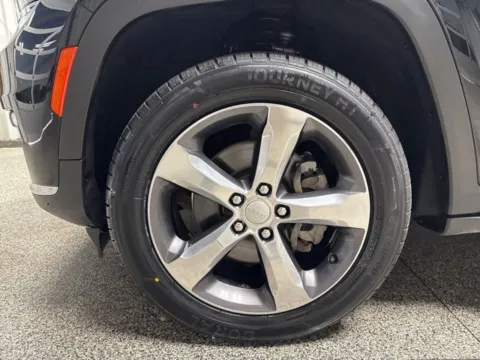 More photos of 2021 Jeep Grand Cherokee L Limited at Seay Motors, KY