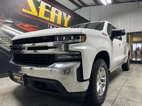 Photos of 2022 Chevrolet Silverado 1500 LTD LT for sale in Mayfield, KY at Seay Motors