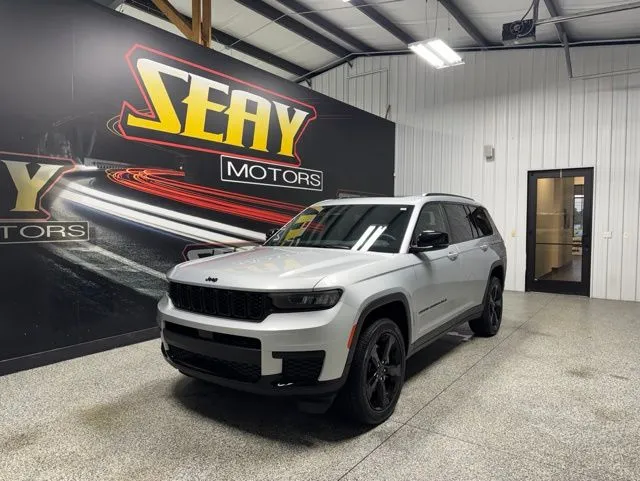 2023 Jeep Grand Cherokee L Altitude X 4x4's photo