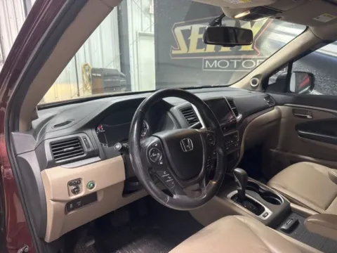 More photos of 2019 Honda Ridgeline RTL-T at Seay Motors, KY