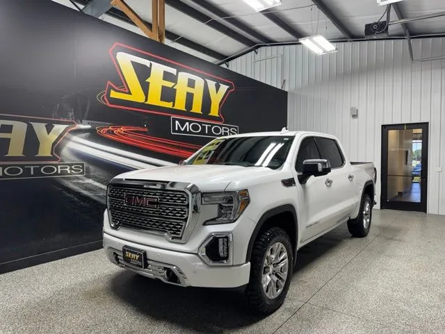 2021 GMC Sierra 4WD Crew Cab Short Box Denali's photo