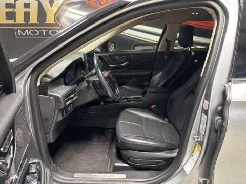 More photos of 2023 Lincoln Corsair Reserve at Seay Motors, KY