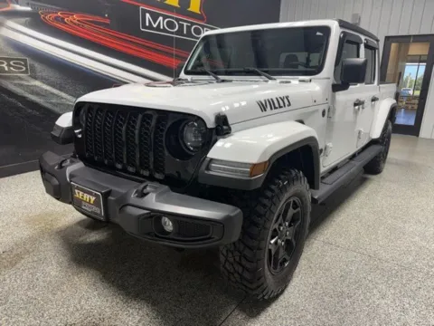 Photos of 2023 Jeep Gladiator Willys for sale in Mayfield, KY at Seay Motors