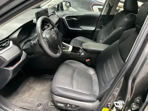 More photos of 2023 Toyota RAV4 Hybrid Limited at Seay Motors, KY