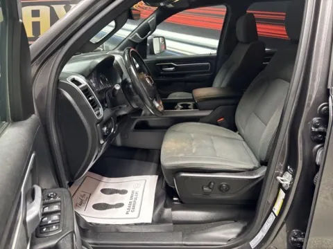 More photos of 2021 Ram 1500 Big Horn/Lone Star at Seay Motors, KY