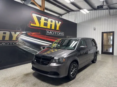 Gray 2017 Dodge Grand Caravan SE Plus for sale in Mayfield, KY