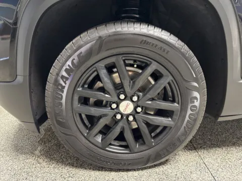 More photos of 2018 GMC Acadia SLT-1 at Seay Motors, KY