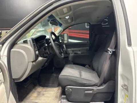 More photos of 2014 GMC Sierra 2500HD Work Truck at Seay Motors, KY