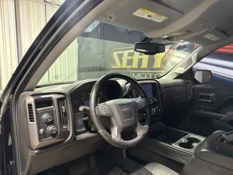 More photos of 2017 GMC Sierra 1500 SLT at Seay Motors, KY