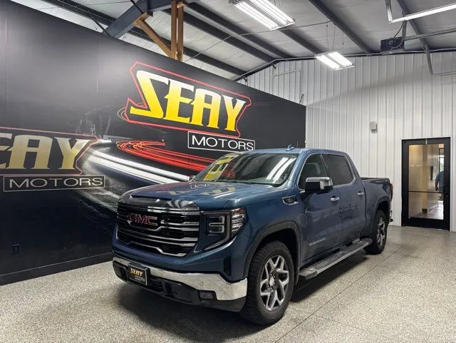 2024 GMC Sierra 4WD Crew Cab Short Box SLT's photo