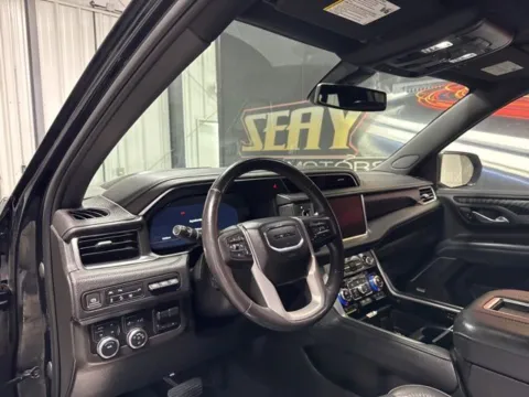 More photos of 2022 GMC Yukon XL Denali at Seay Motors, KY