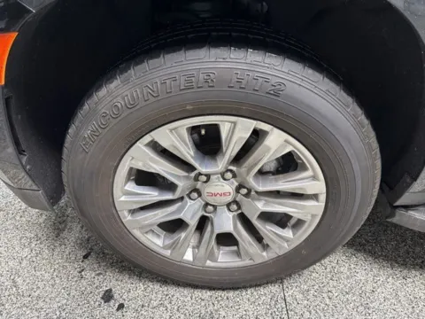 Another view of 2022 GMC Yukon XL Denali for sale in Mayfield, KY at Seay Motors