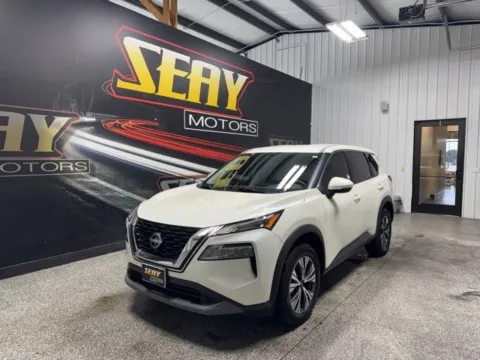 White 2022 Nissan Rogue SV for sale in Mayfield, KY