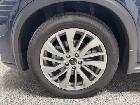 More photos of 2023 INFINITI QX50 LUXE at Seay Motors, KY