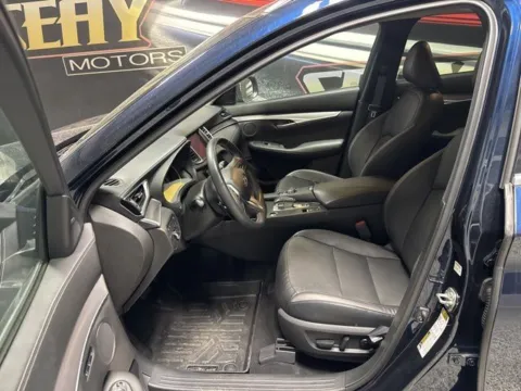 More photos of 2023 INFINITI QX50 LUXE at Seay Motors, KY