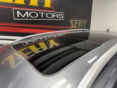 Photos of 2021 Volkswagen Atlas SEL Premium for sale in Mayfield, KY at Seay Motors