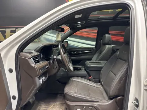 More photos of 2021 GMC Yukon XL Denali at Seay Motors, KY