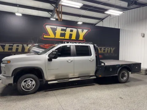 Photos of 2022 Chevrolet Silverado 3500HD LT for sale in Mayfield, KY at Seay Motors