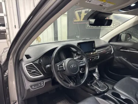 More photos of 2021 Kia Seltos EX at Seay Motors, KY