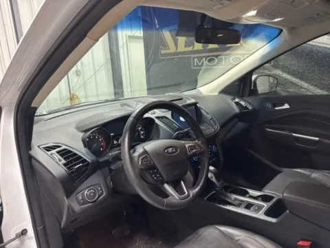 More photos of 2018 Ford Escape SEL at Seay Motors, KY