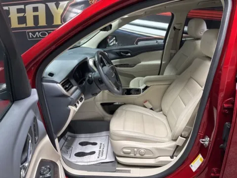 More photos of 2023 GMC Acadia Denali at Seay Motors, KY
