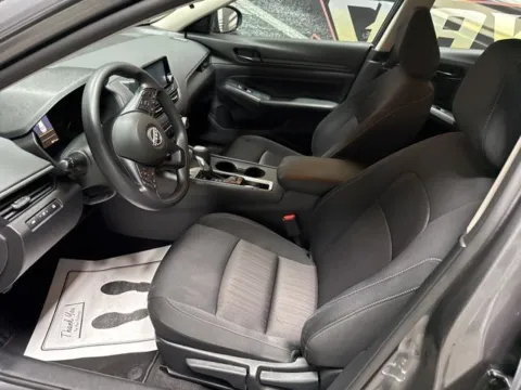 More photos of 2023 Nissan Altima 2.5 S at Seay Motors, KY