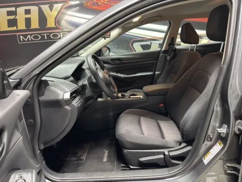 More photos of 2023 Nissan Altima 2.5 S at Seay Motors, KY